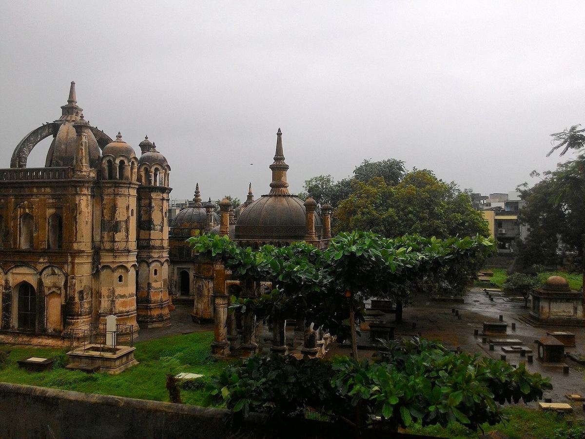Dutch Garden & Cemetery, Surat